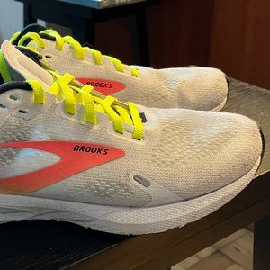 Brooks Women’s Launch 9 Neutral Running Shoe